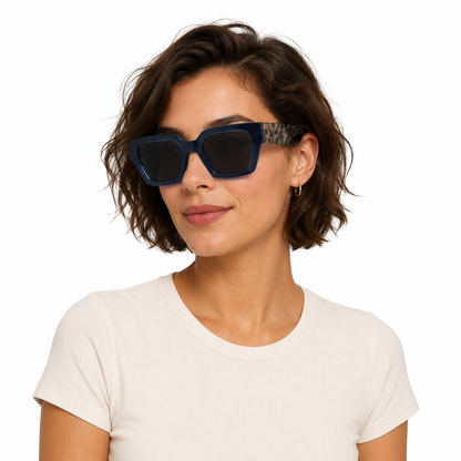 Óculos de Sol Feminino Azul Marinho com Hastes Tartaruga
